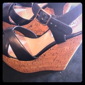 Dress shoes upper leather lining